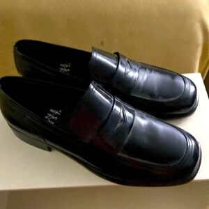 NWOT Nine West size 5.5 Black Penny loafers